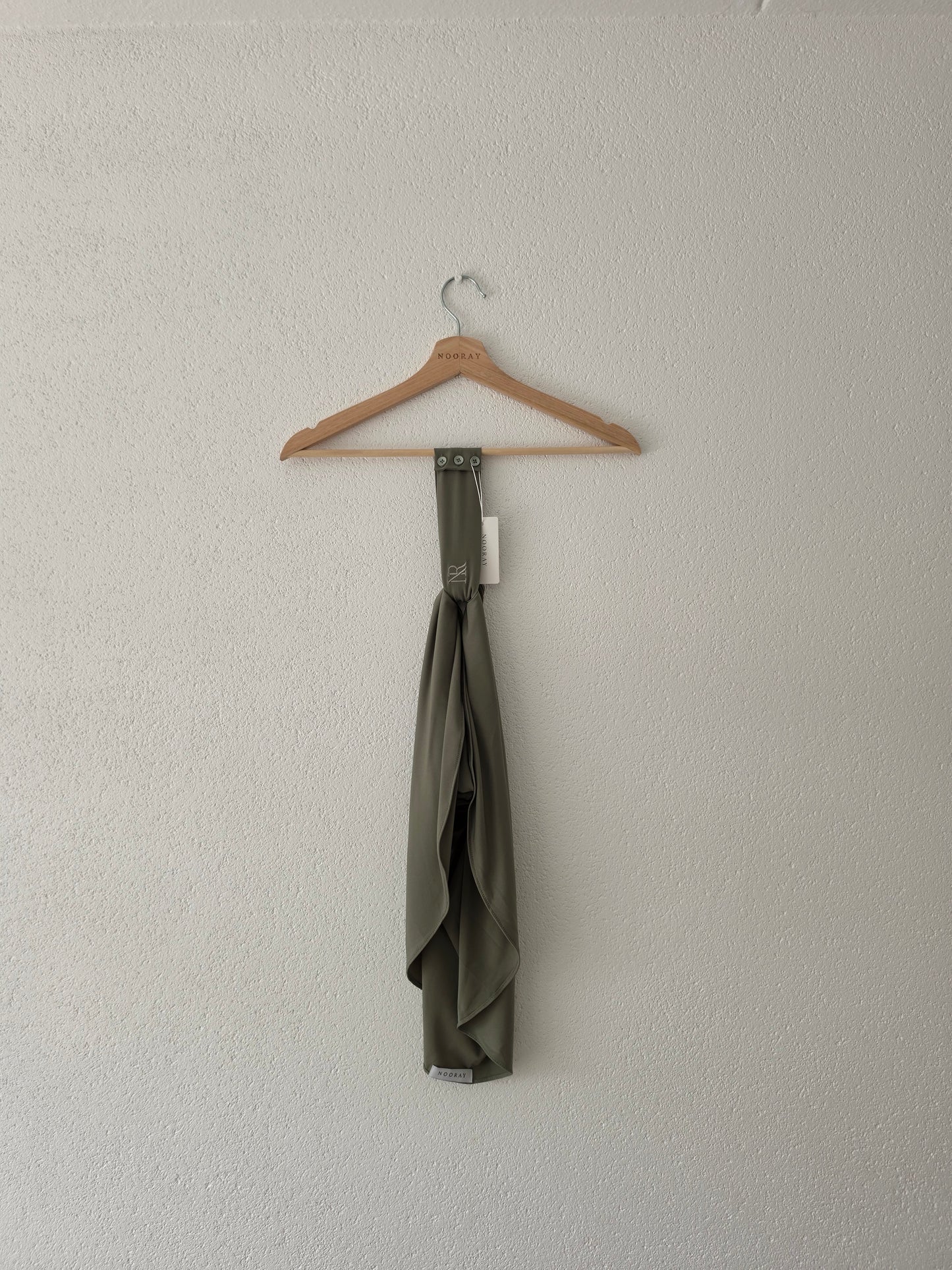 Olive Aura X Essential Instant