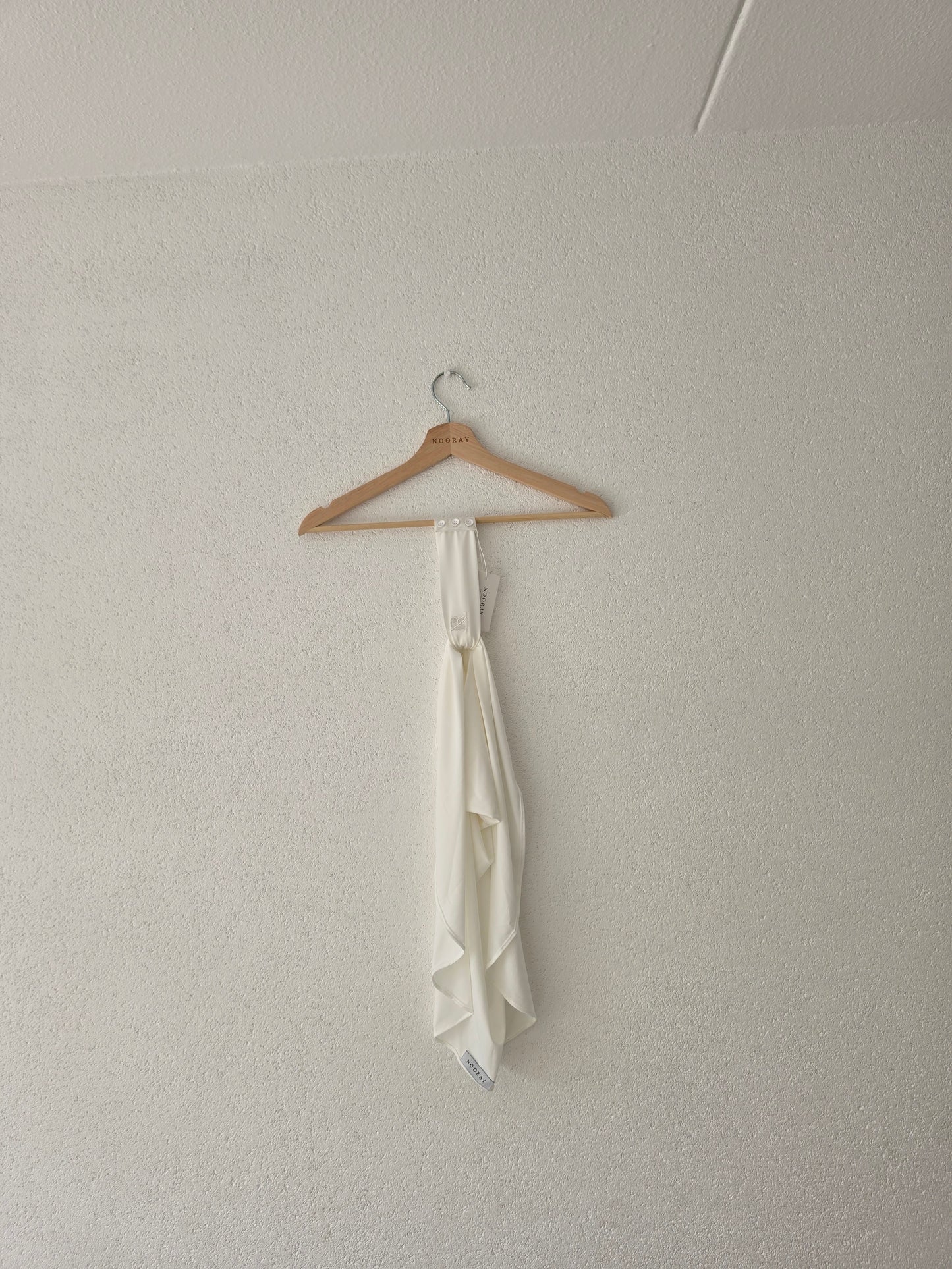 Cream Ivory X Essential Instant