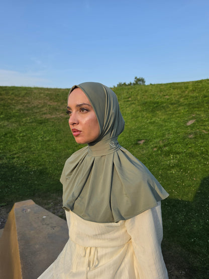 Olive Aura X Essential Instant